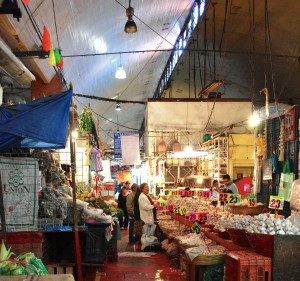 Image source : en.wikipedia.org/wiki/Traditional_fixed_markets_in_Mexico